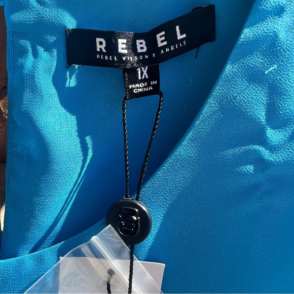 NWT Rebel plus size sleeveless blouse fully lined - Picture 7 of 7